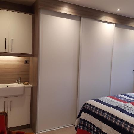 Smitten House 4 Bedroom リル エクステリア 写真